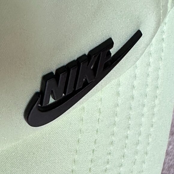 NWT Nike Swoosh Emblem Adjustable Cap -- Unisex One Size - Picture 5 of 8